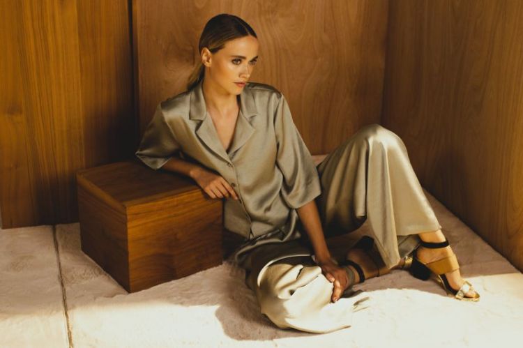 POLY SILK 2240 BRUNETTE