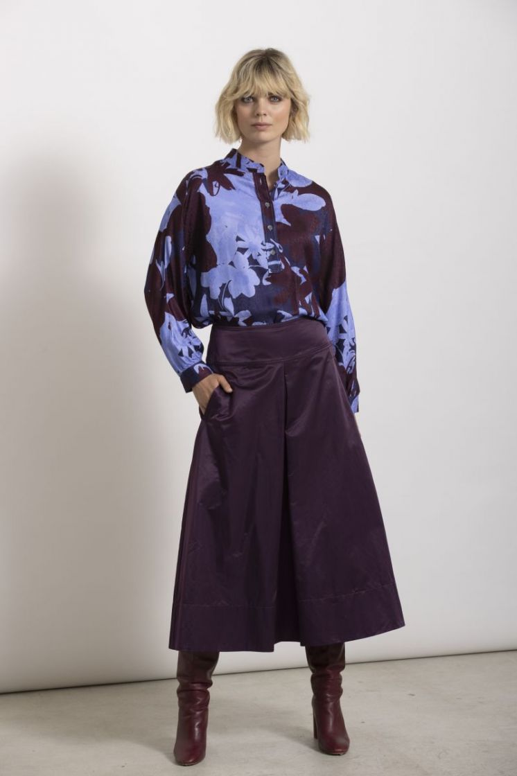 654 FLOWER PRINT BICOLOR 657 DEEP BLUE/