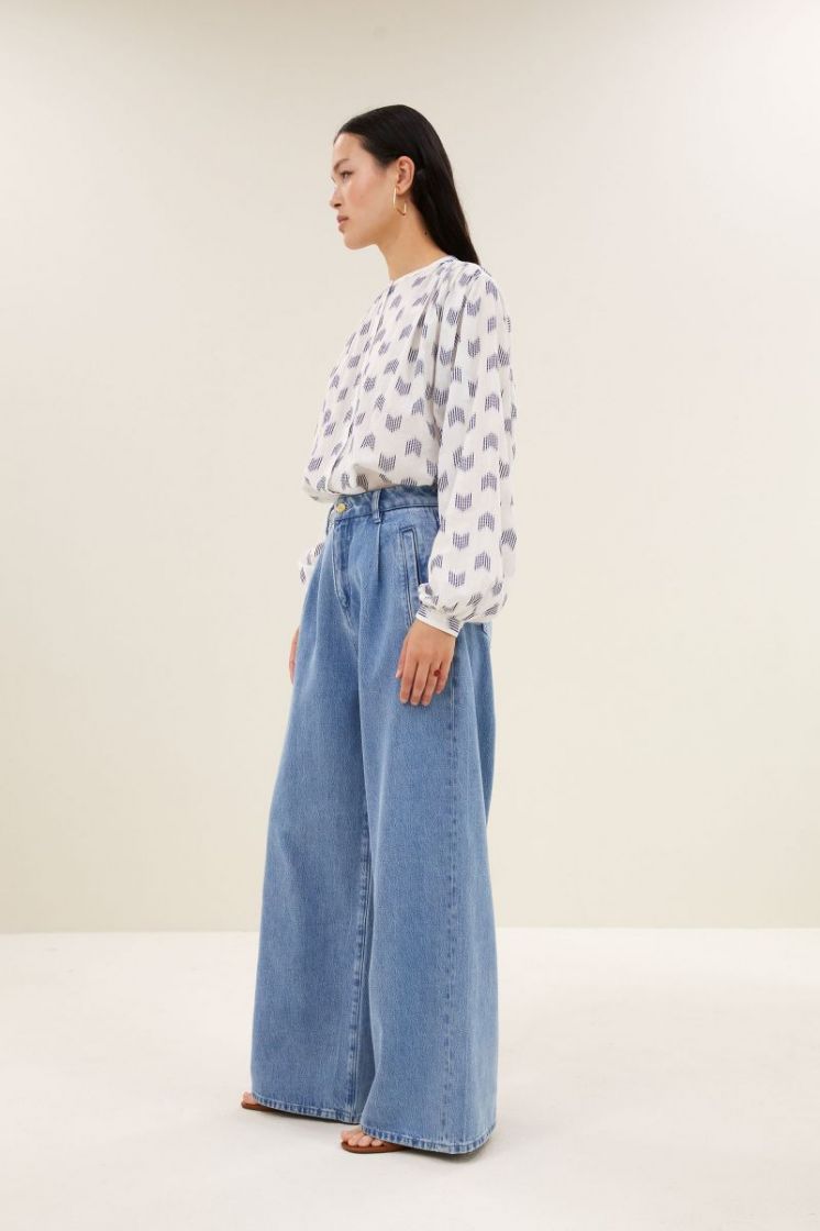  1642 BLUE OASE