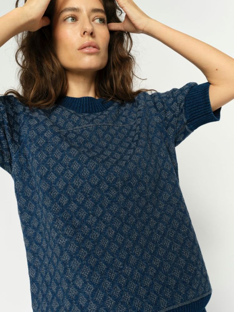  447 DARK BLUE