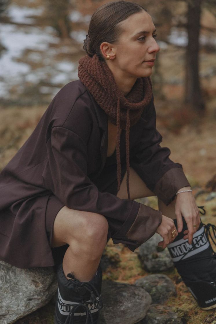 OVERSIZED BROWN