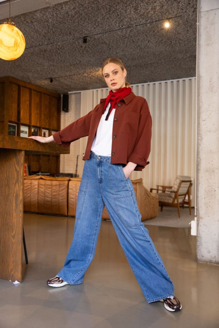  BLUE JEANS