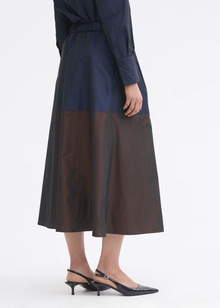 9536 TAFTA BICOLOR  352-317 NAVY/BR