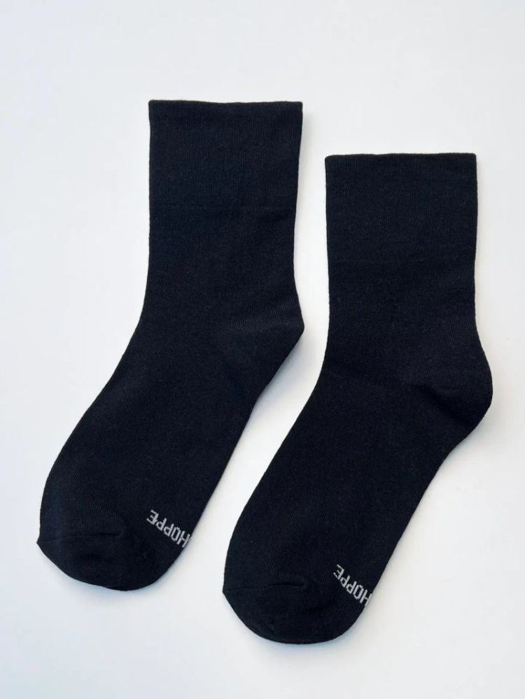  TRUE BLACK